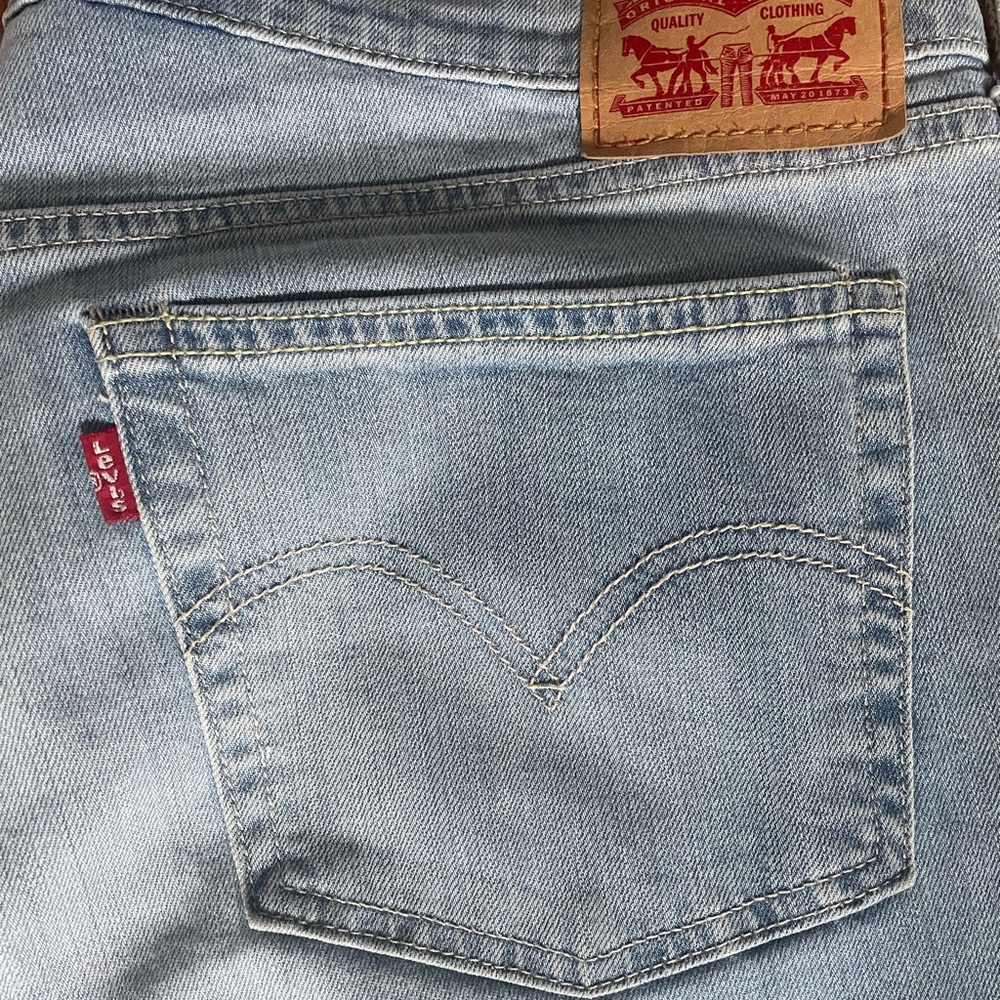 Vintage Levi’s Boyfriend Distressed Jeans Size 32p - Picture 5 of 6